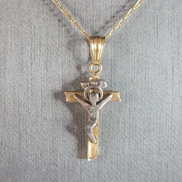 Vintage Estate 18k Gold Religious Cross Pendant Necklace 6.6g #E6922